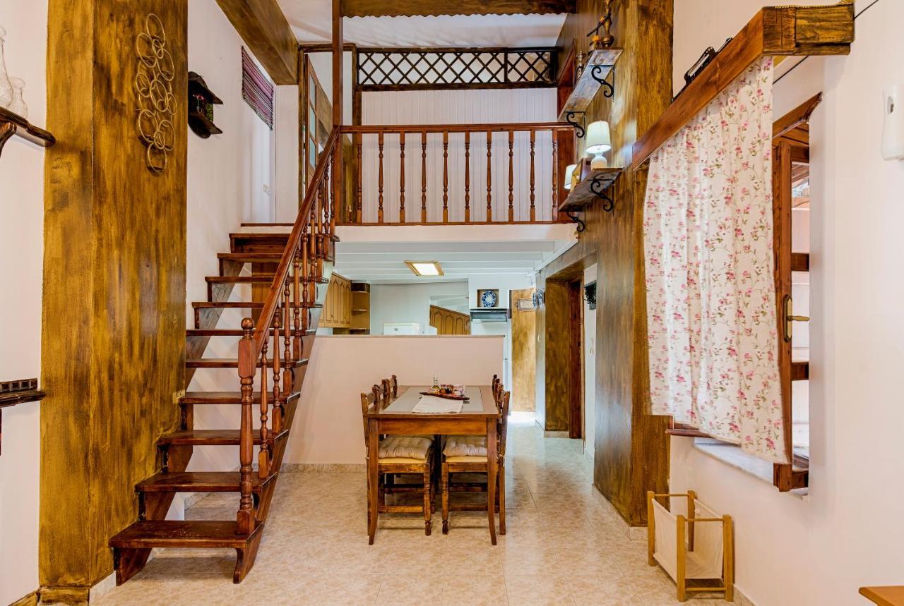 Hara'S Traditional Detached House In Malona Malona Village Ngoại thất bức ảnh